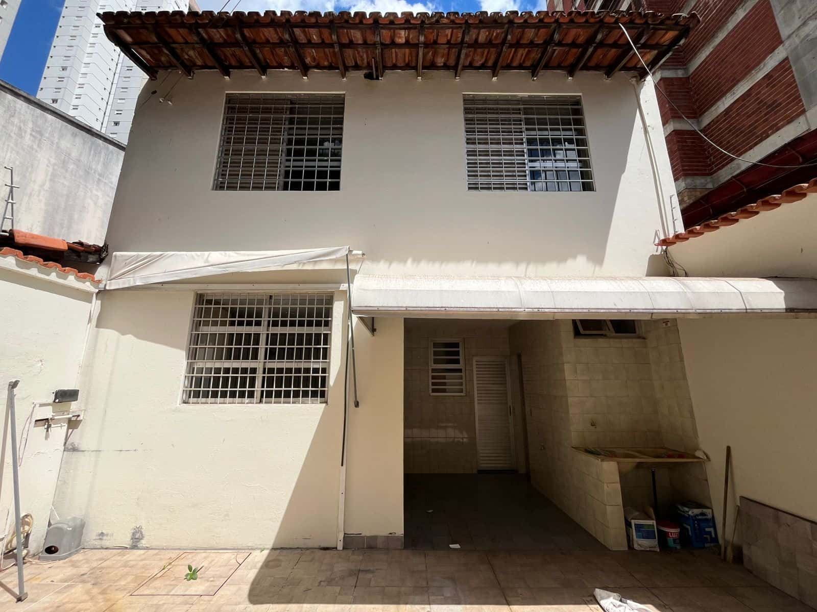 SOBRADO COMERCIAL COM 4 SUITES, 3 SALAS NO SETOR BUENO