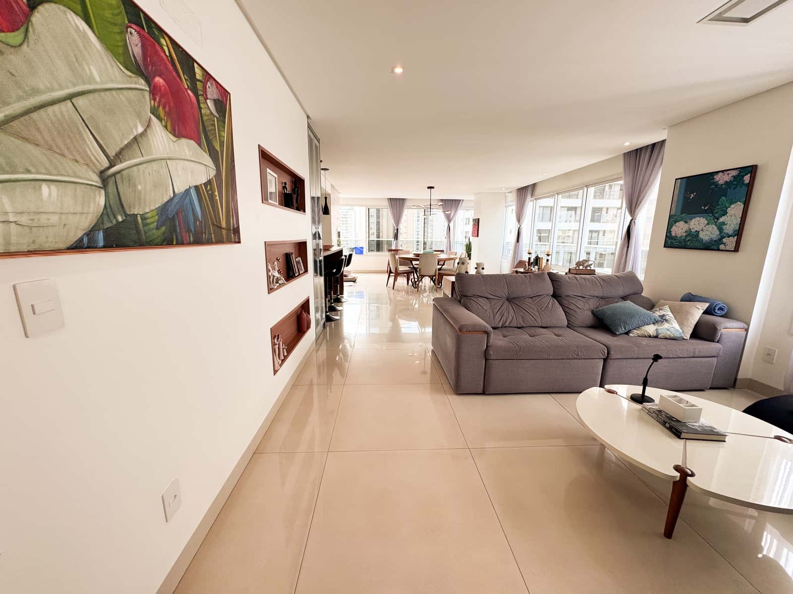 apartamento na T35 no setor Bueno .