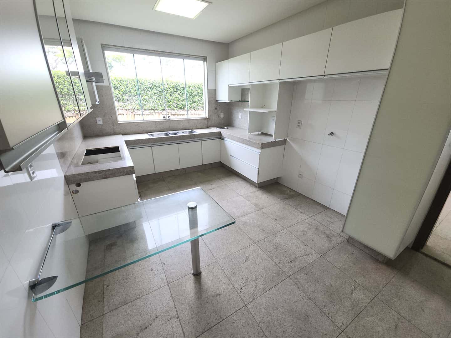 CASA CONDOMÍNIO JARDINS DE MADRI - 537M²