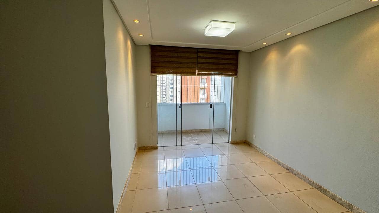 APARTAMENTO 2 QUARTOS NO BUENO ,  Próximo ao Vaca Brava