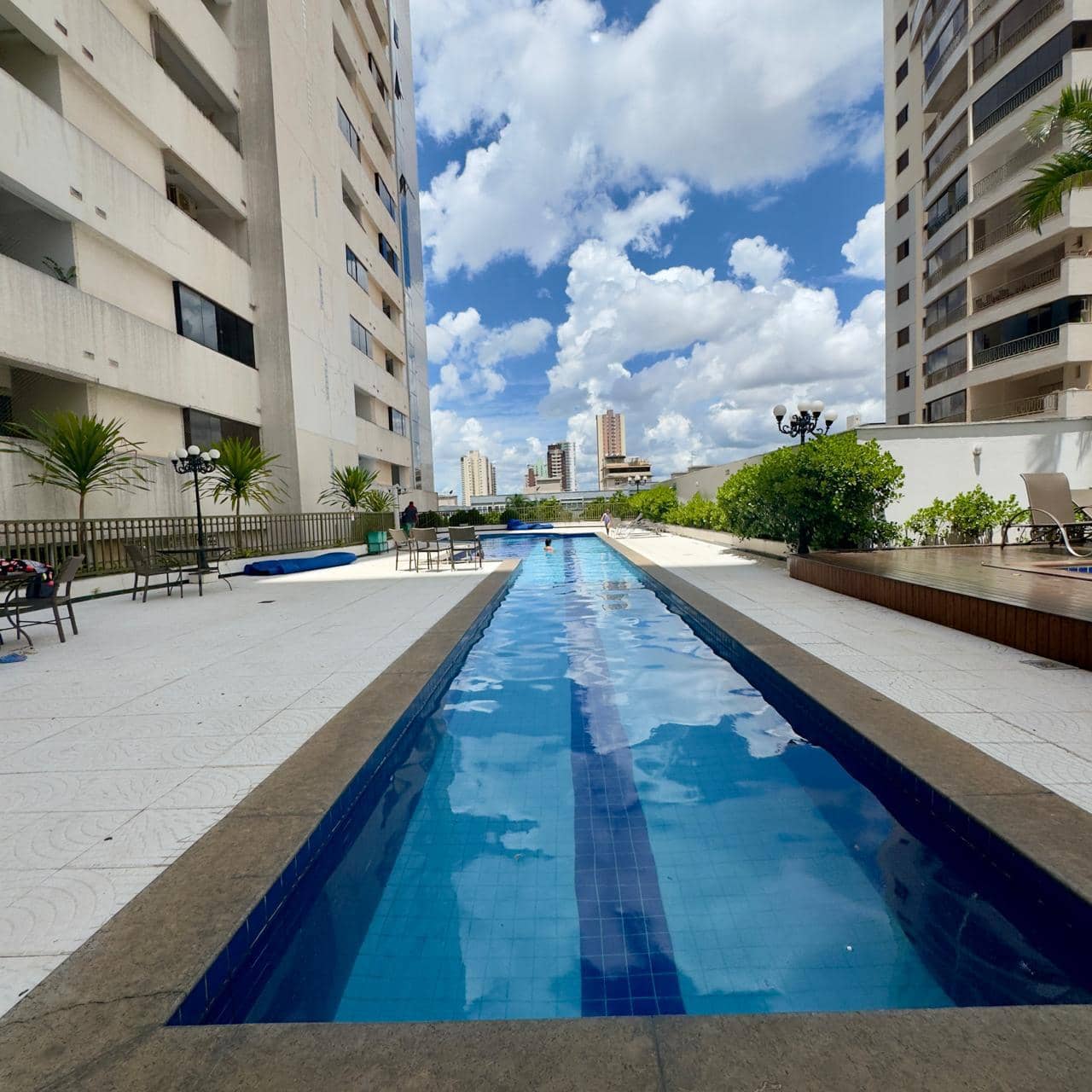 Apartamento 2 quartos mobiliado , Setor Bueno, com area de lazer completa.