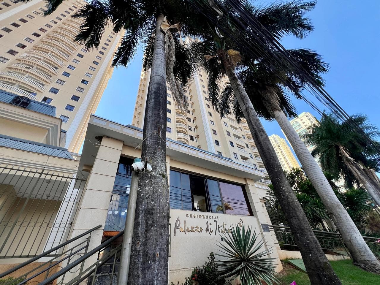 OPORTUNIDADE APARTAMENTO 3 QUARTOS SETOR BUENO/ AREA DE LAZER COMPLETA