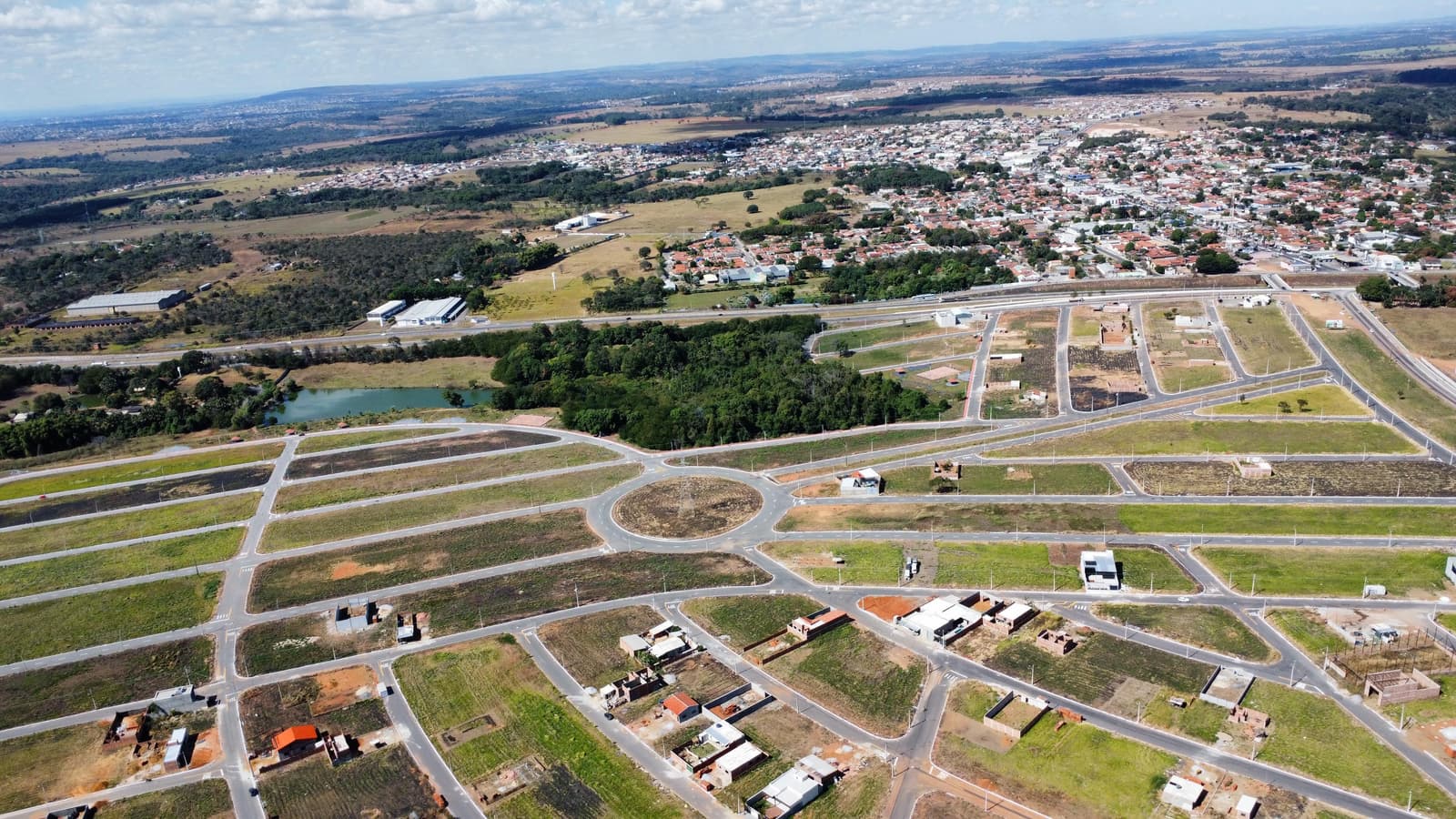 Luar Parque Complexo Urbanístico