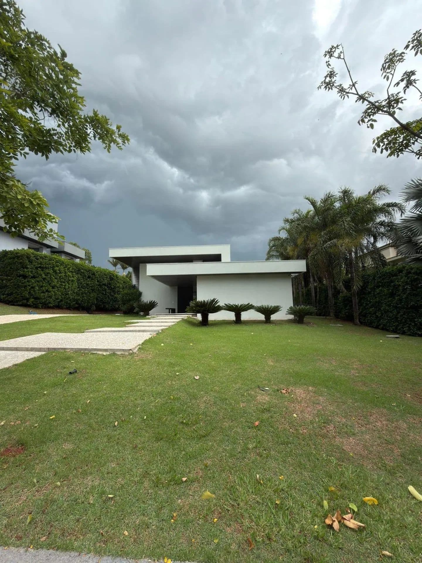 CASA TÉRREA - 4 QUARTOS (3 SUÍTES PLENAS) - LAZER COMPLETO - CONDOMÍNIO ALDEIA DO VALE - GOIÂNIA/GO