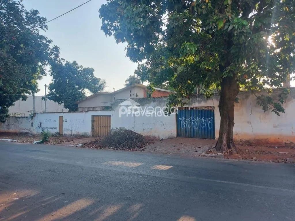 ÁREA 2.088m² - RUA 104-E - SETOR SUL