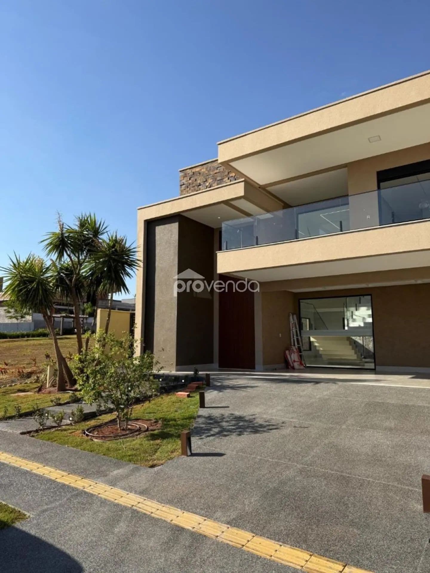 SOBRADO - 4 SUÍTES - ÁREA 407m² - ÁREA DE LAZER COMPLETA - JARDINS FRANÇA - GOÂNIA/GO