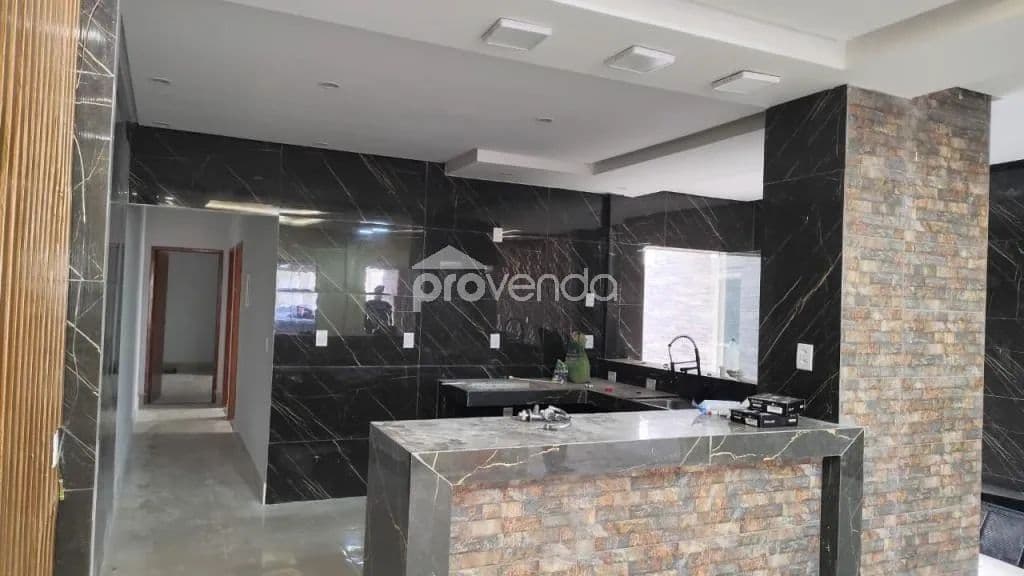 CASA 2 QUARTOS, 1 SUÍTE 121m² - RESIDENCIAL GARAVELO - TRINDADE - GO