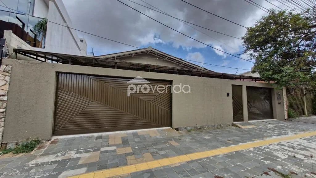 CASA COMERCIAL 241M², SETOR AEROPORTO.