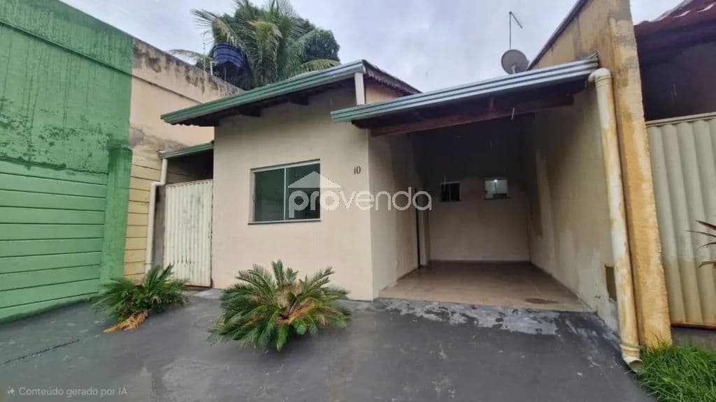 CASA DE 03 QUARTOS, SETOR RESIDENCIAL CAMPOS ELISEOS.