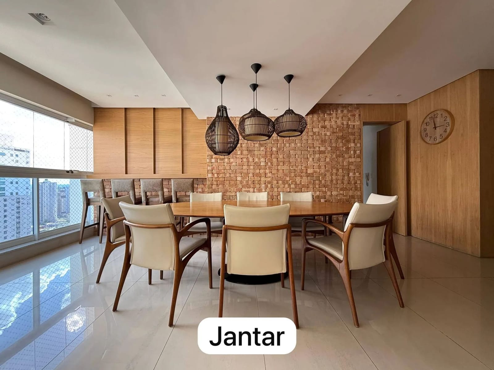 APARTAMENTO - 3 SUÍTES PLENAS - ÁREA 169m² - EDIFÍCIO MOMENT LIVING SQUARE - SETOR BUENO -GOIÂNIA/G