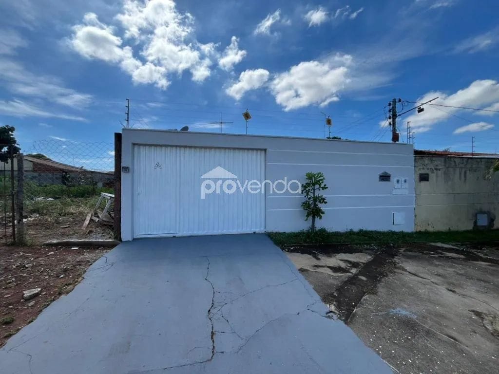 AVENIDA GUAJUPIA, Q. 17 L. 21 - CASA 1 - JARDIM HELVECIA