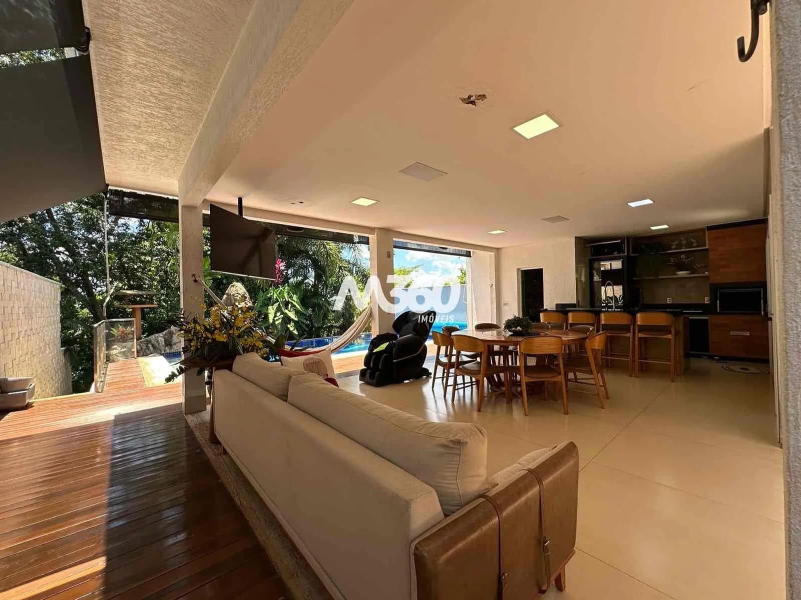 Sobrado à Venda, Condomínio do Lago, Goiânia, GO