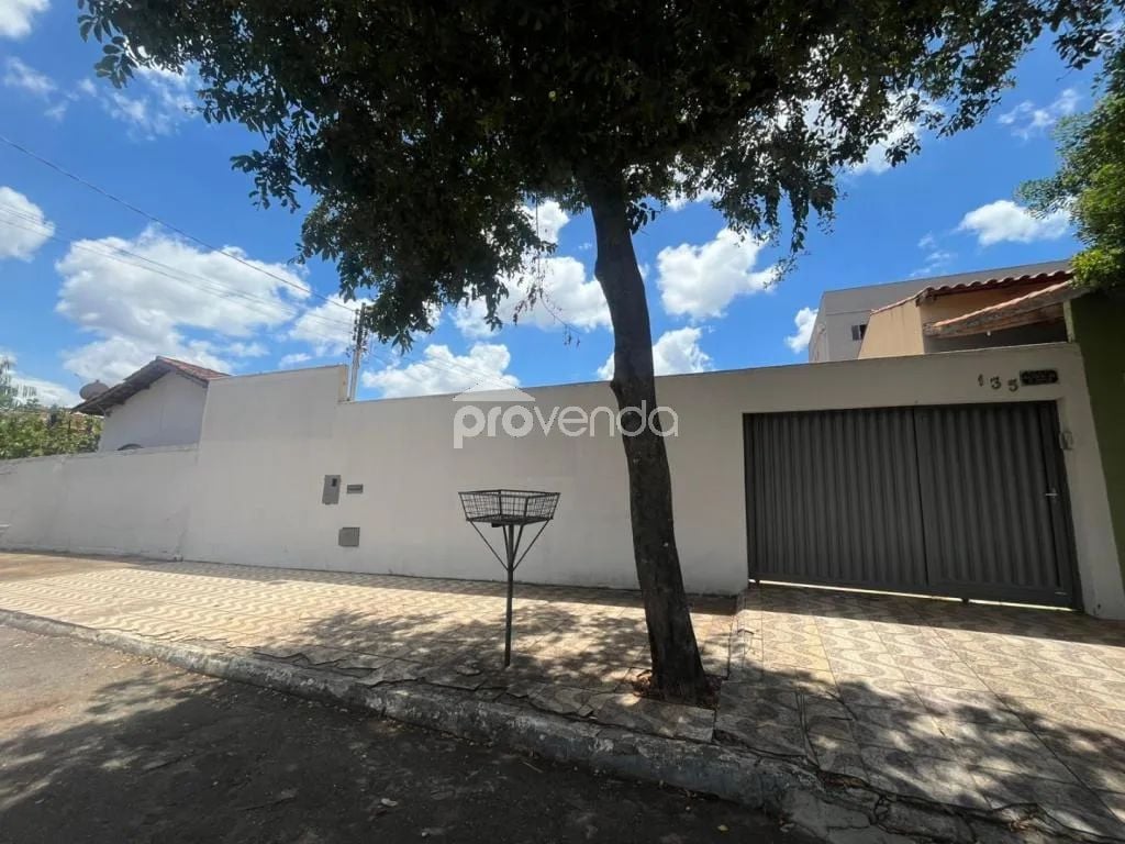 RUA C 37-S/N, QD 35 LT 12 - JARDIM AMÉRICA, GOIÂNIA/GO